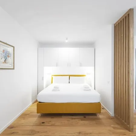 Vatican Steps, Mary, Strollingrome * Roma