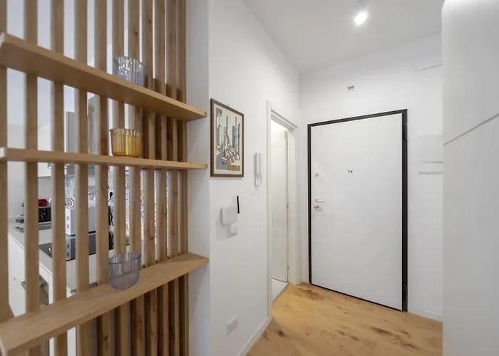 Vatican Steps, Mary, Strollingrome *