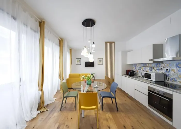 Apartment Vatican Steps, Mary, Strollingrome