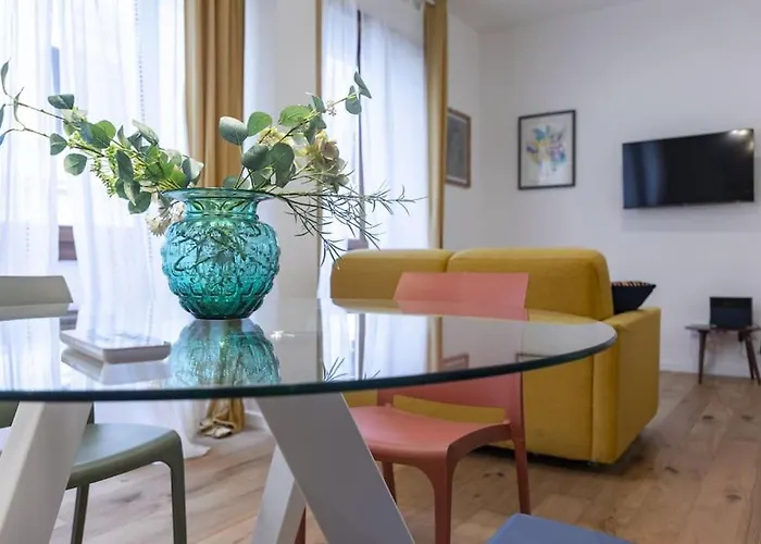 Apartment Vatican Steps, Mary, Strollingrome *